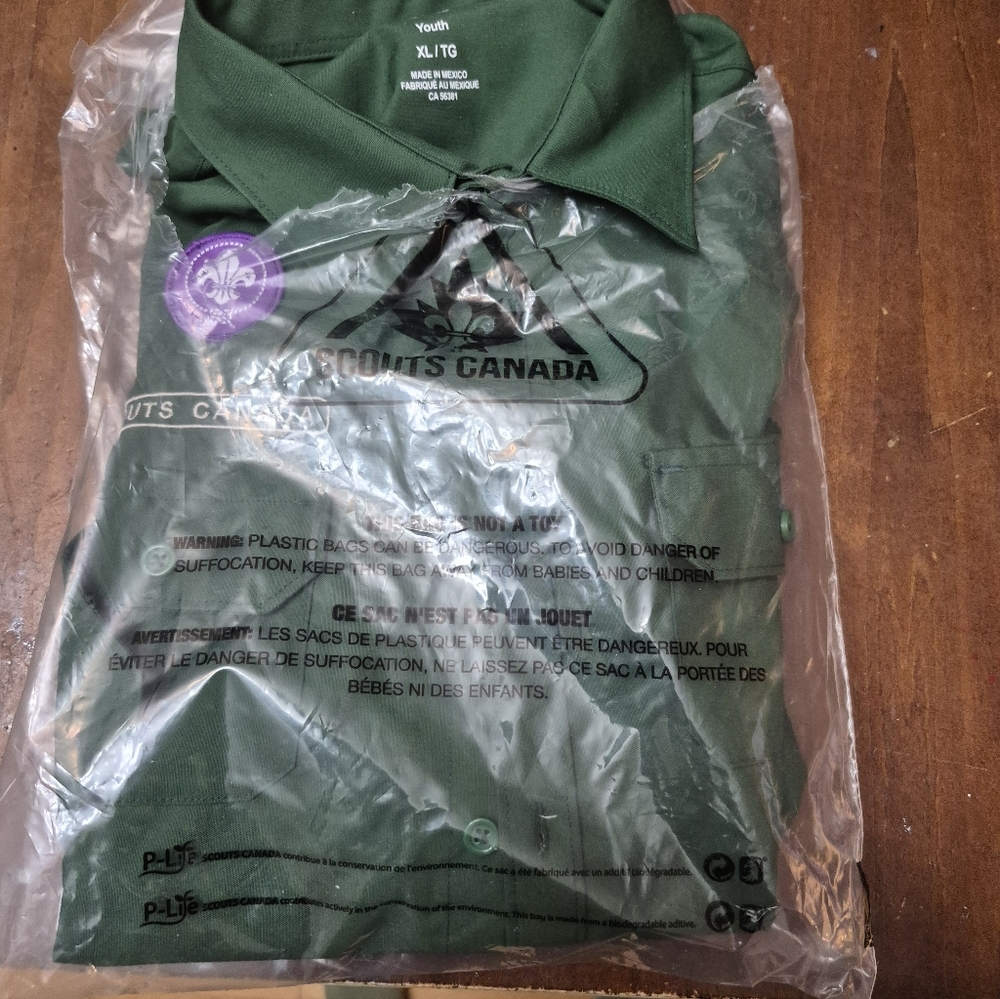 Scouts Canada Youth Green Button Down Shirt